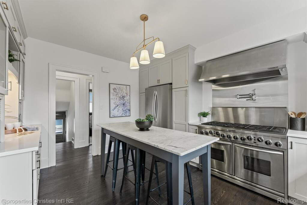3 Bedroom Single Family Home/House's Image 6
