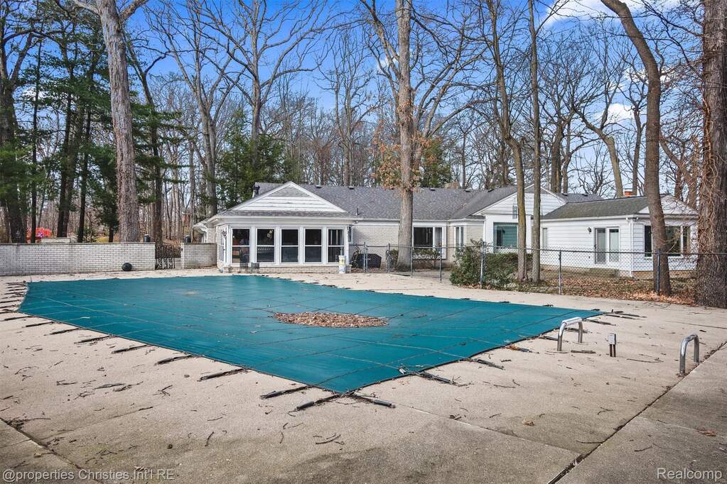 3 Bedroom Single Family Home/House's Image 15