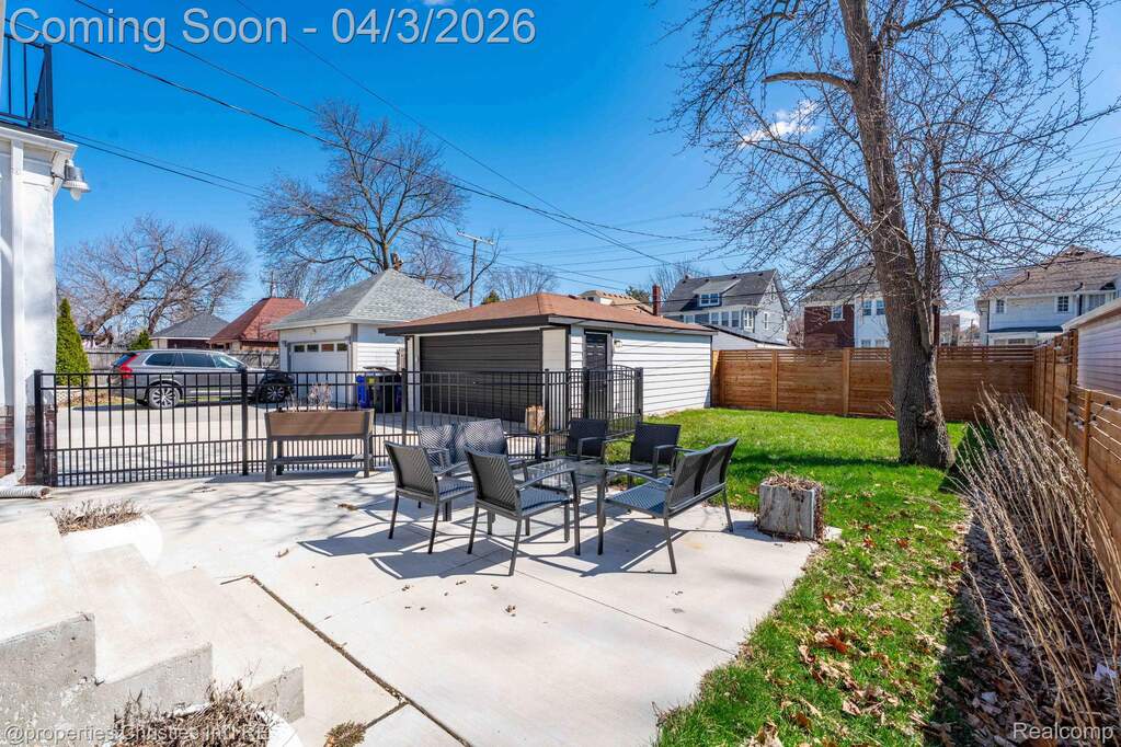 6 Bedroom Single Family Home/House's Image 60