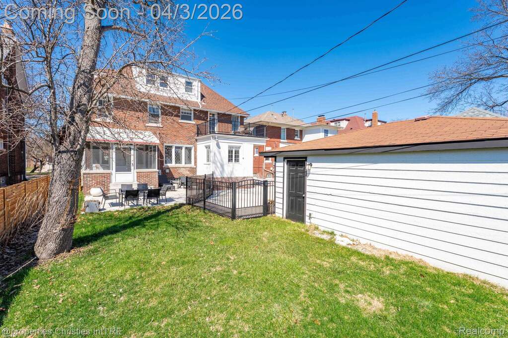 6 Bedroom Single Family Home/House's Image 62