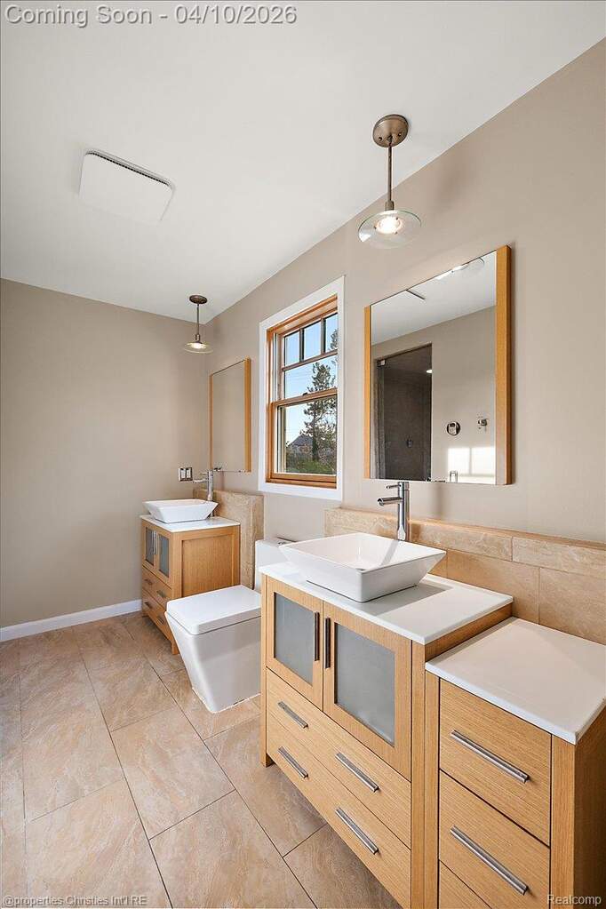 3 Bedroom Single Family Home/House's Image 25