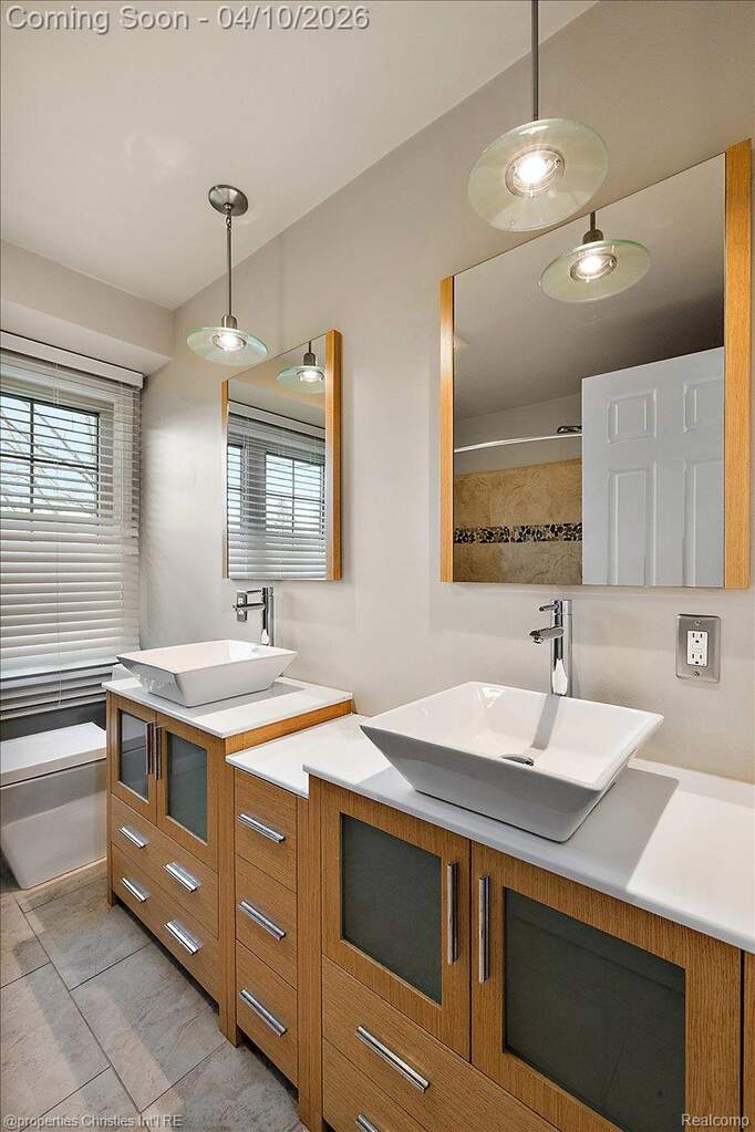 3 Bedroom Single Family Home/House's Image 31