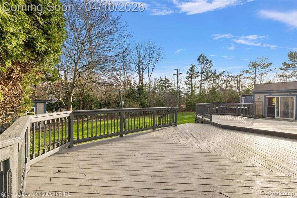 3 Bedroom Single Family Home/House's Image 42