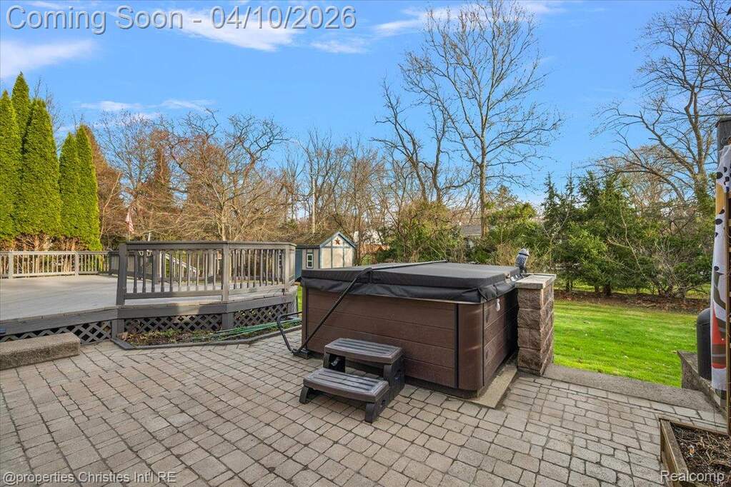 3 Bedroom Single Family Home/House's Image 43