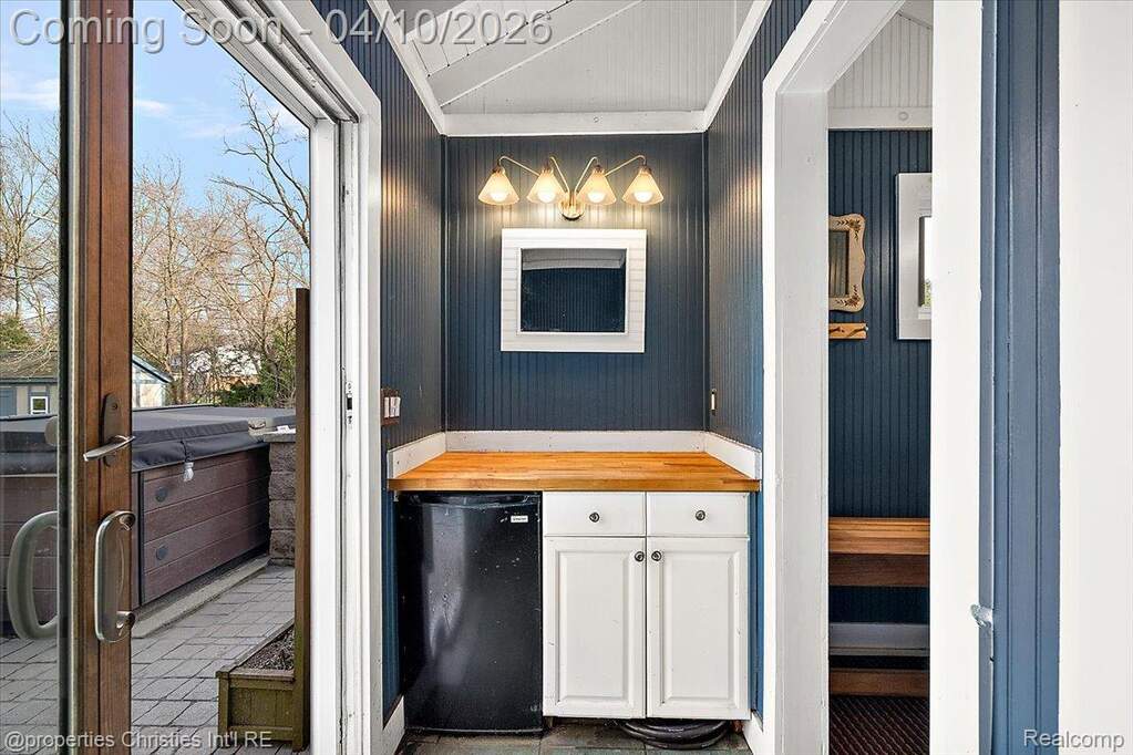 3 Bedroom Single Family Home/House's Image 45
