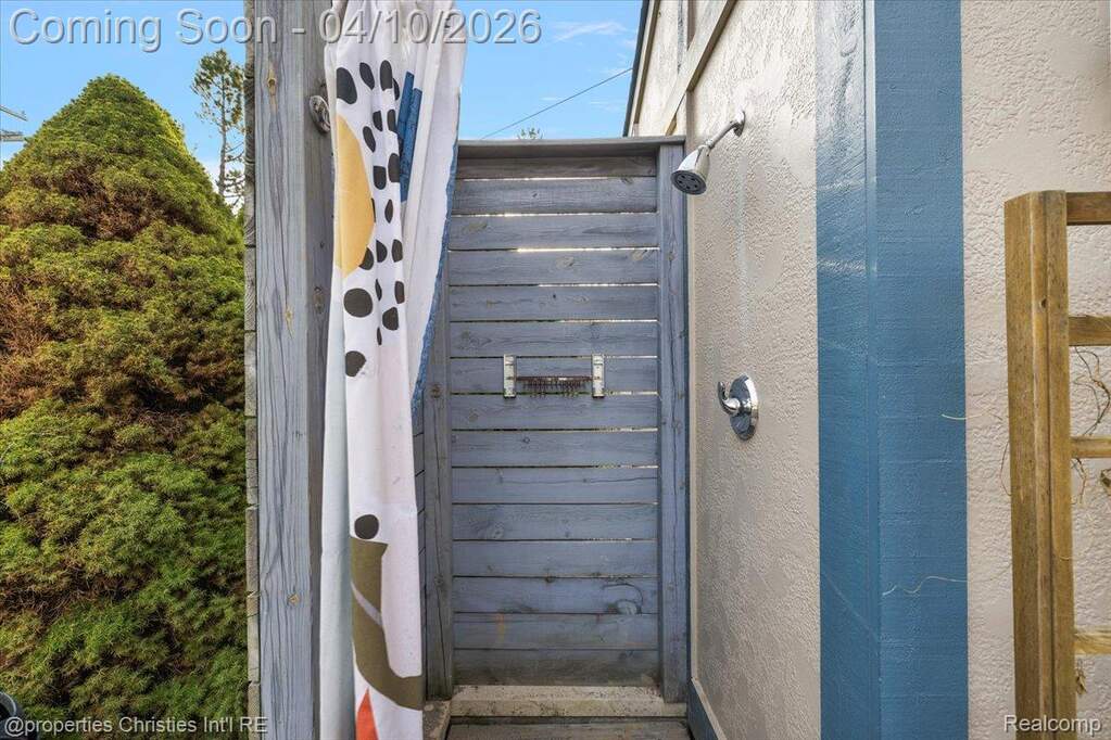 3 Bedroom Single Family Home/House's Image 49