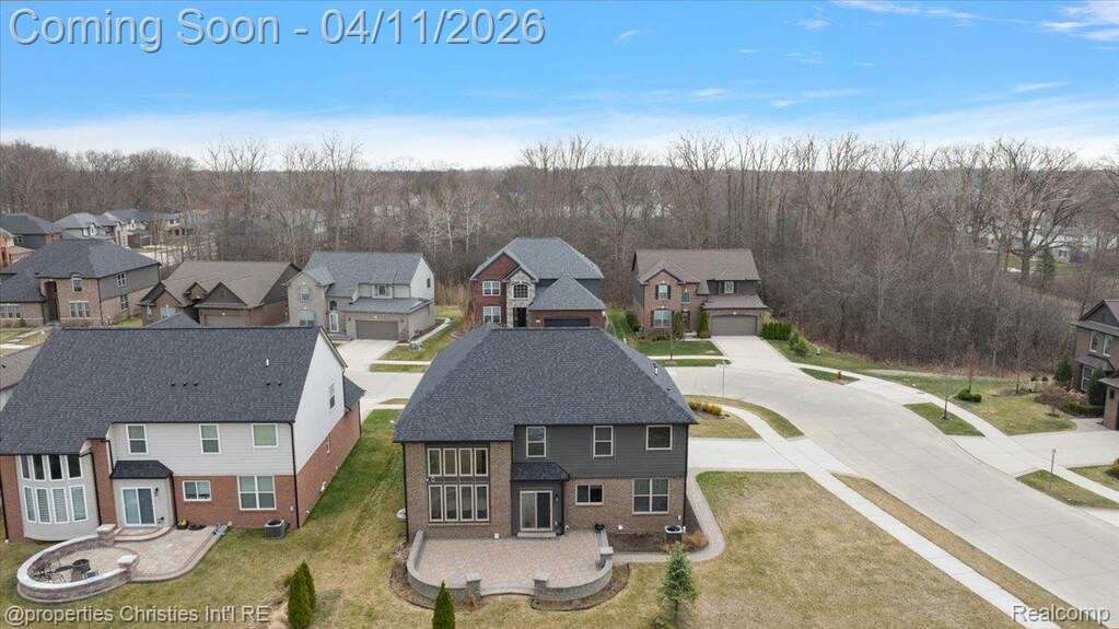 4 Bedroom Single Family Home/House's Image 15