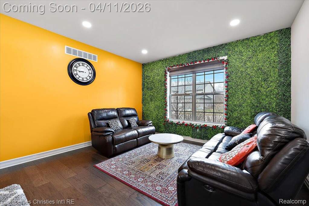 4 Bedroom Single Family Home/House's Image 21