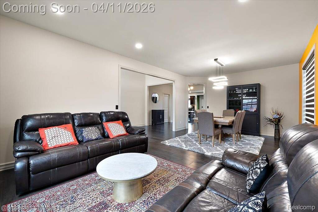 4 Bedroom Single Family Home/House's Image 22