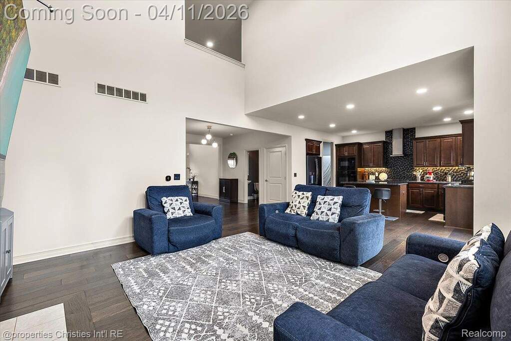 4 Bedroom Single Family Home/House's Image 27