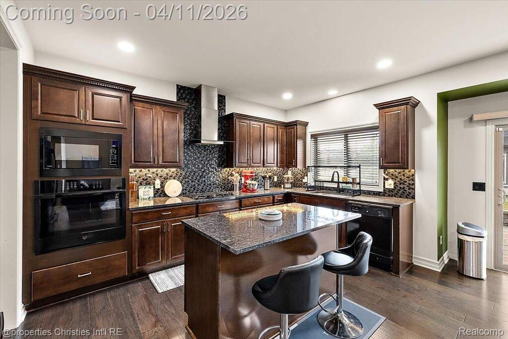 4 Bedroom Single Family Home/House's Image 31