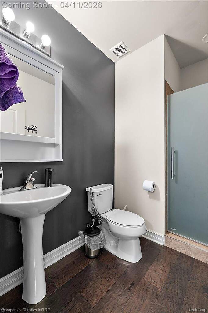 4 Bedroom Single Family Home/House's Image 37