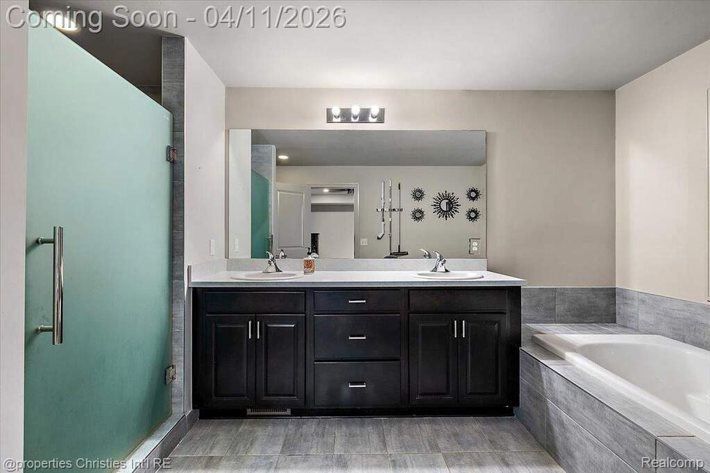 4 Bedroom Single Family Home/House's Image 47