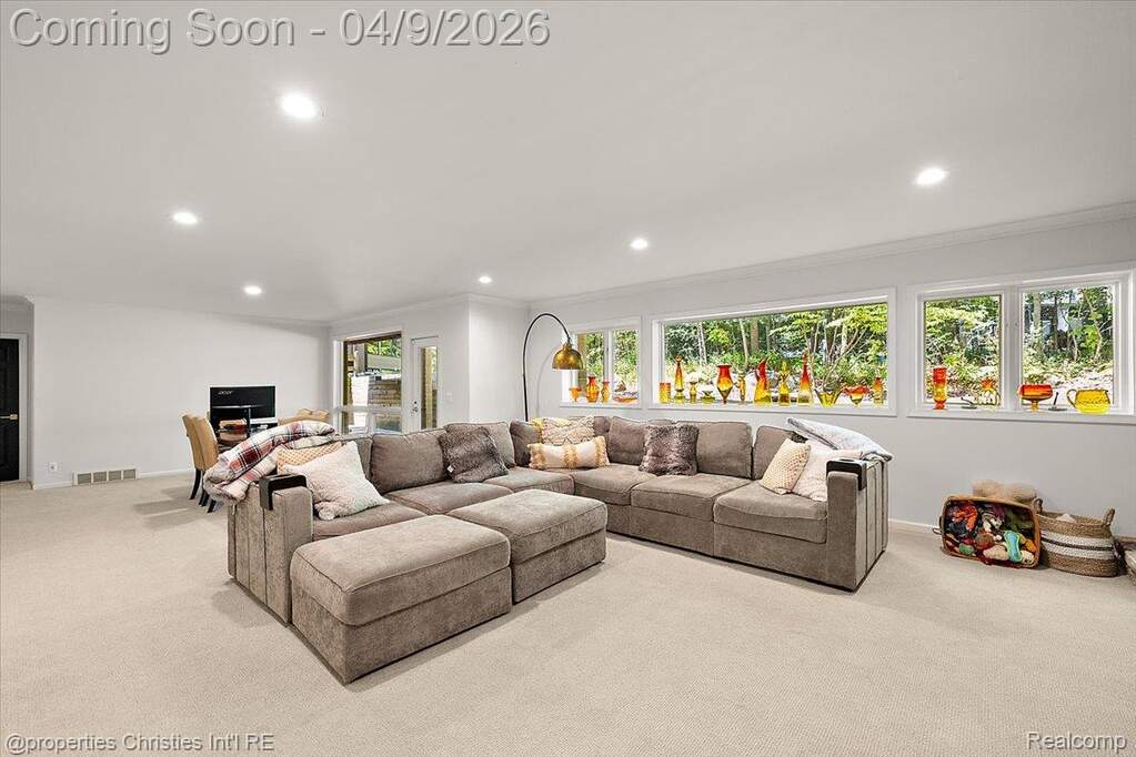 4 Bedroom Apartment/Flat's Image 45