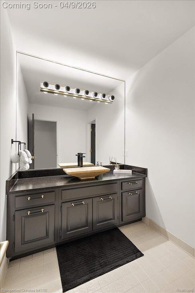 4 Bedroom Apartment/Flat's Image 51