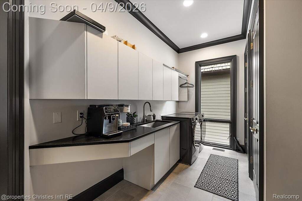 4 Bedroom Apartment/Flat's Image 59