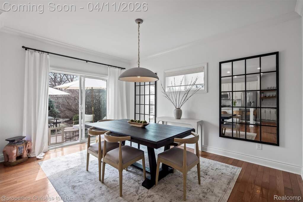 3 Bedroom Single Family Home/House's Image 8