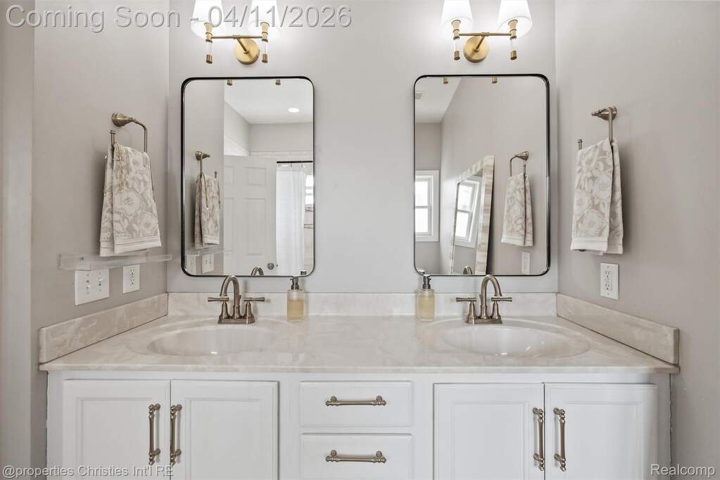 3 Bedroom Single Family Home/House's Image 21