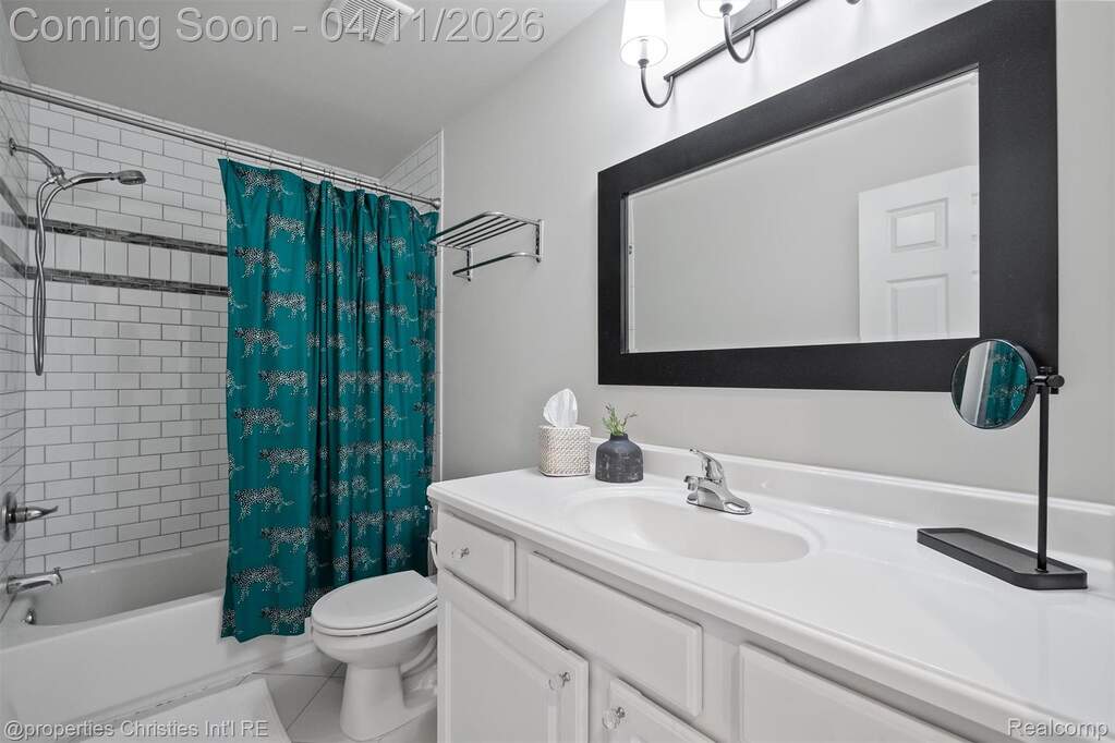 3 Bedroom Single Family Home/House's Image 23