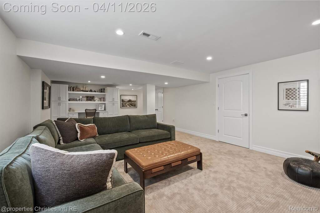 3 Bedroom Single Family Home/House's Image 27