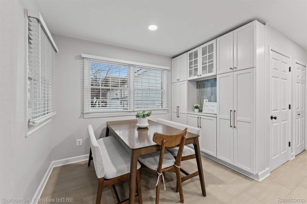 3 Bedroom Single Family Home/House's Image 7