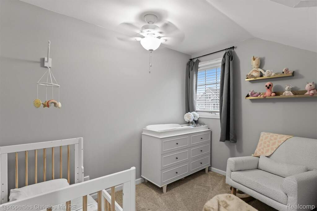 3 Bedroom Single Family Home/House's Image 16