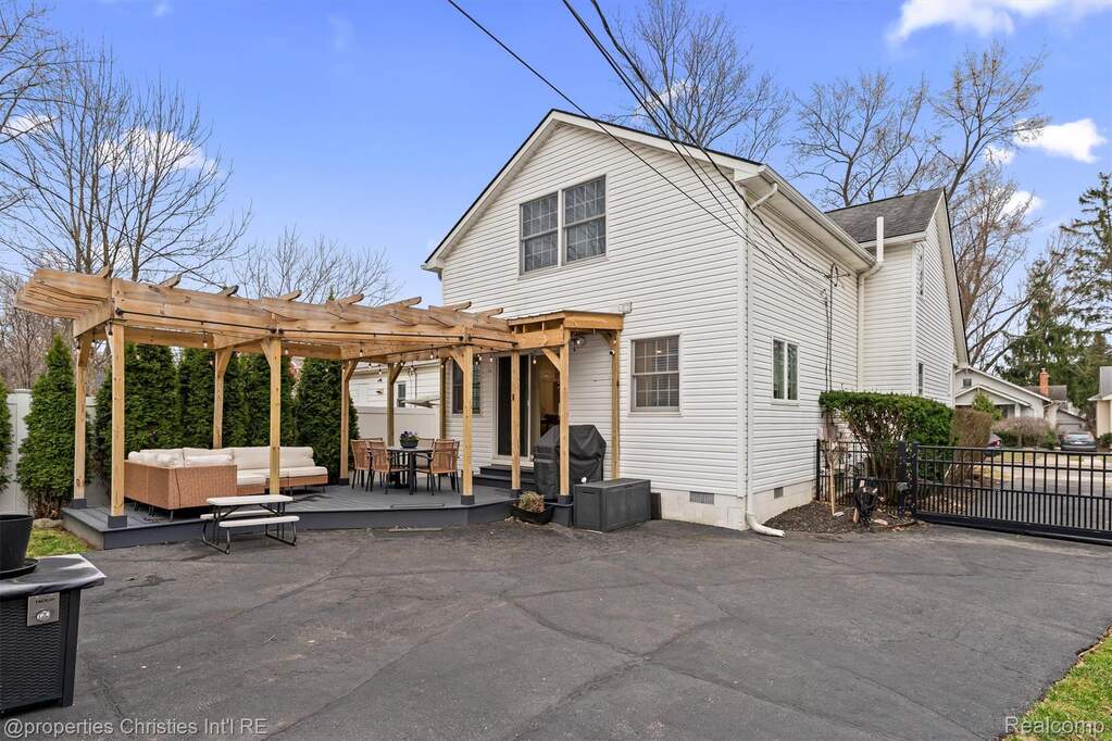 3 Bedroom Single Family Home/House's Image 21