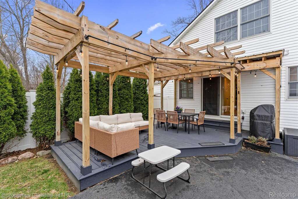 3 Bedroom Single Family Home/House's Image 24
