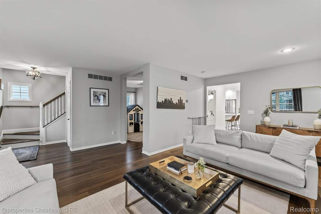 3 Bedroom Single Family Home/House's Image 4