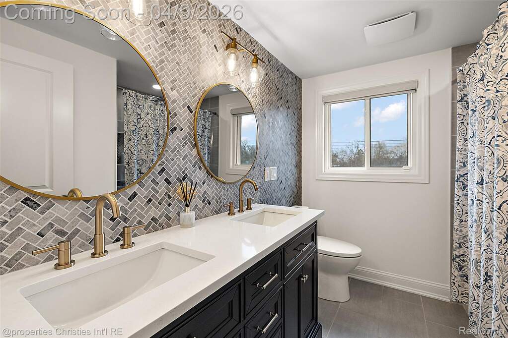 3 Bedroom Single Family Home/House's Image 24
