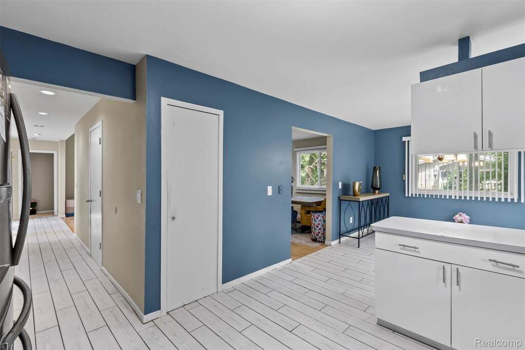 4 Bedroom Single Family Home/House's Image 11