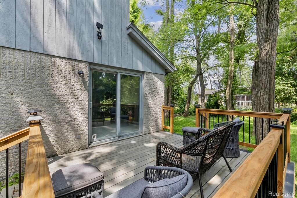 4 Bedroom Single Family Home/House's Image 30