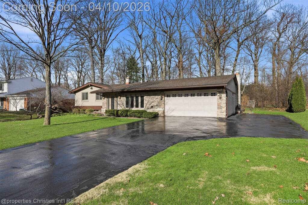 2835 aspen ln, bloomfield twp-3.jpg