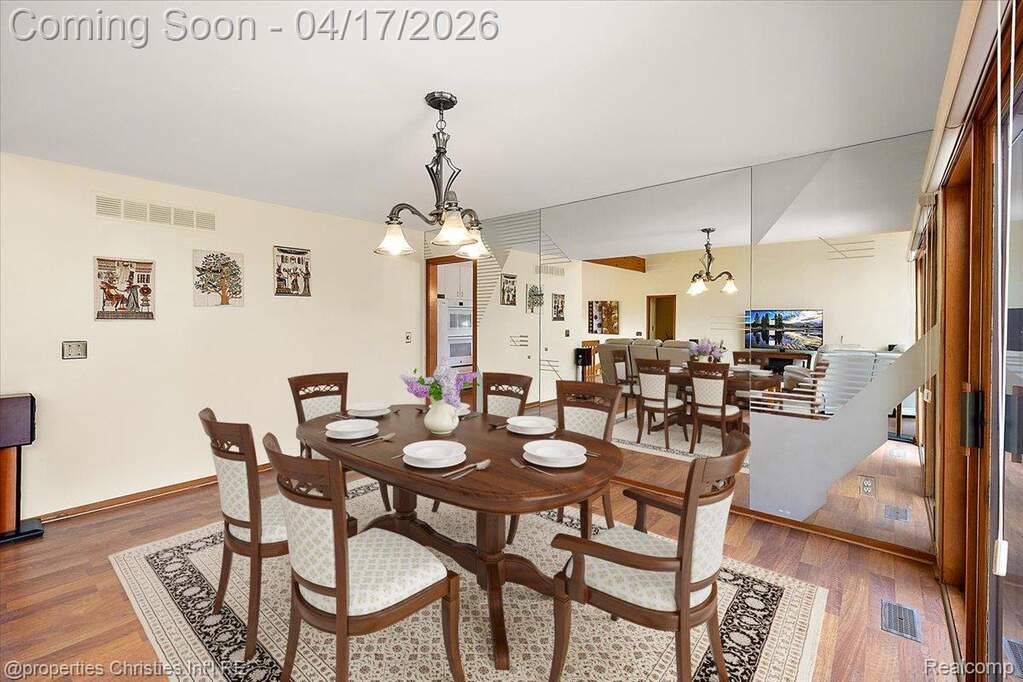 4 Bedroom Single Family Home/House's Image 13