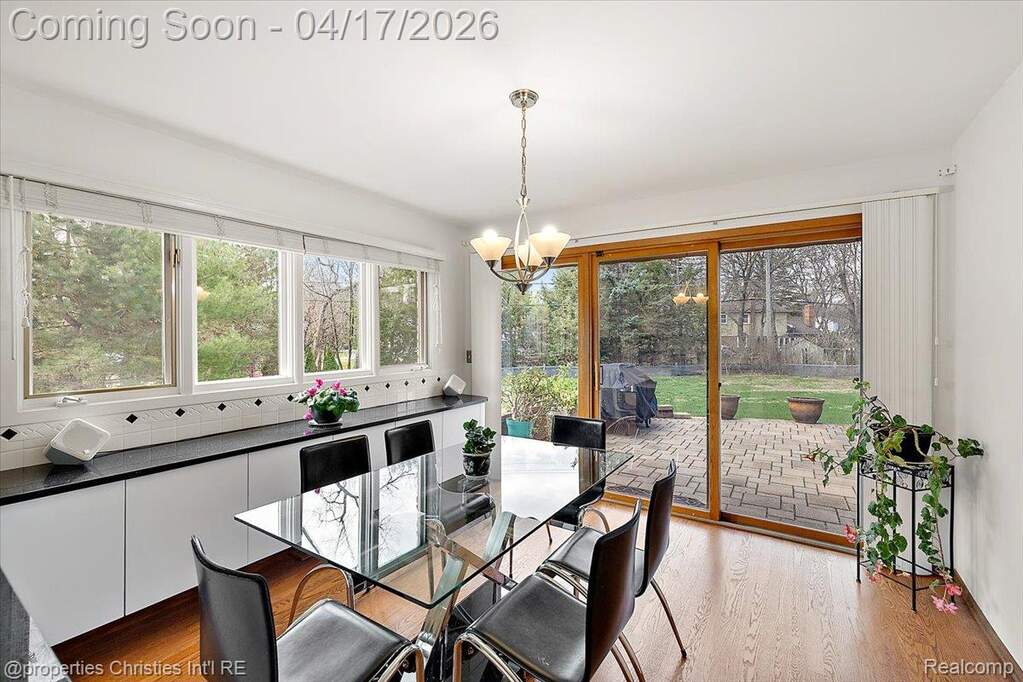 4 Bedroom Single Family Home/House's Image 19