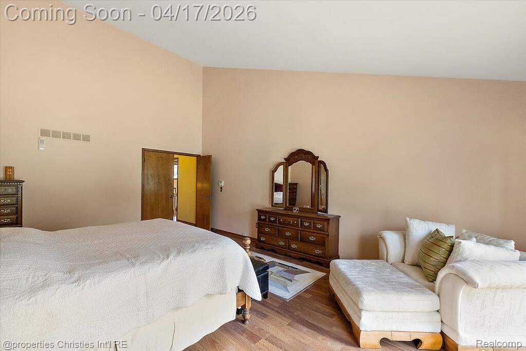 4 Bedroom Single Family Home/House's Image 28