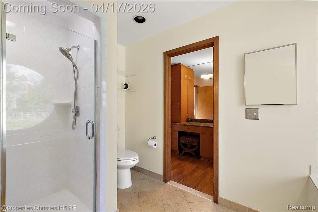 4 Bedroom Single Family Home/House's Image 31