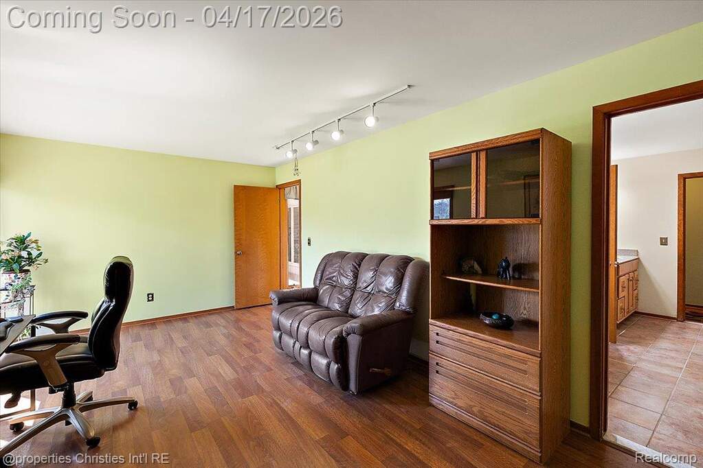 4 Bedroom Single Family Home/House's Image 36
