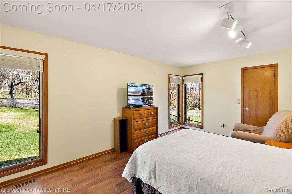 4 Bedroom Single Family Home/House's Image 42