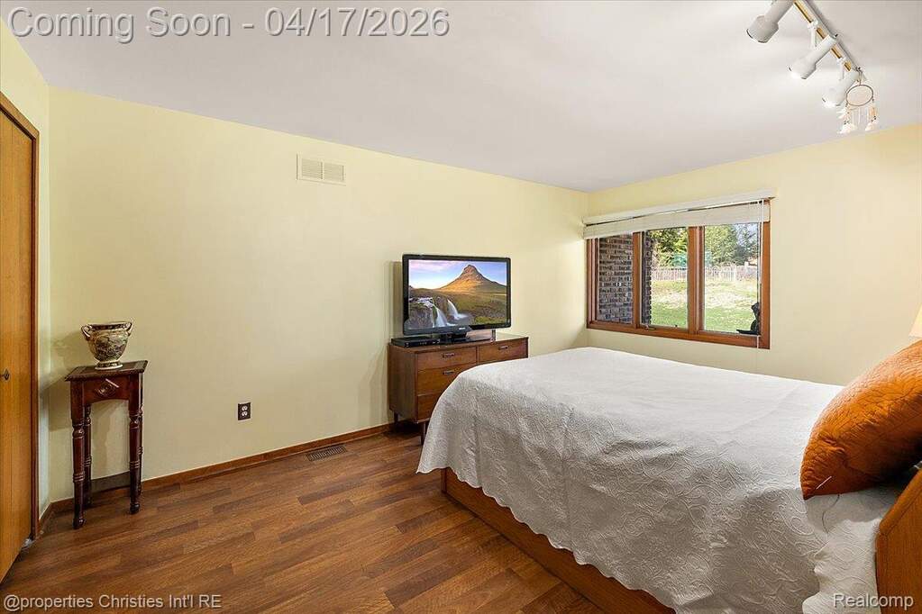 4 Bedroom Single Family Home/House's Image 44