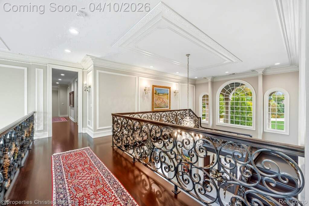5 Bedroom Single Family Home/House's Image 35