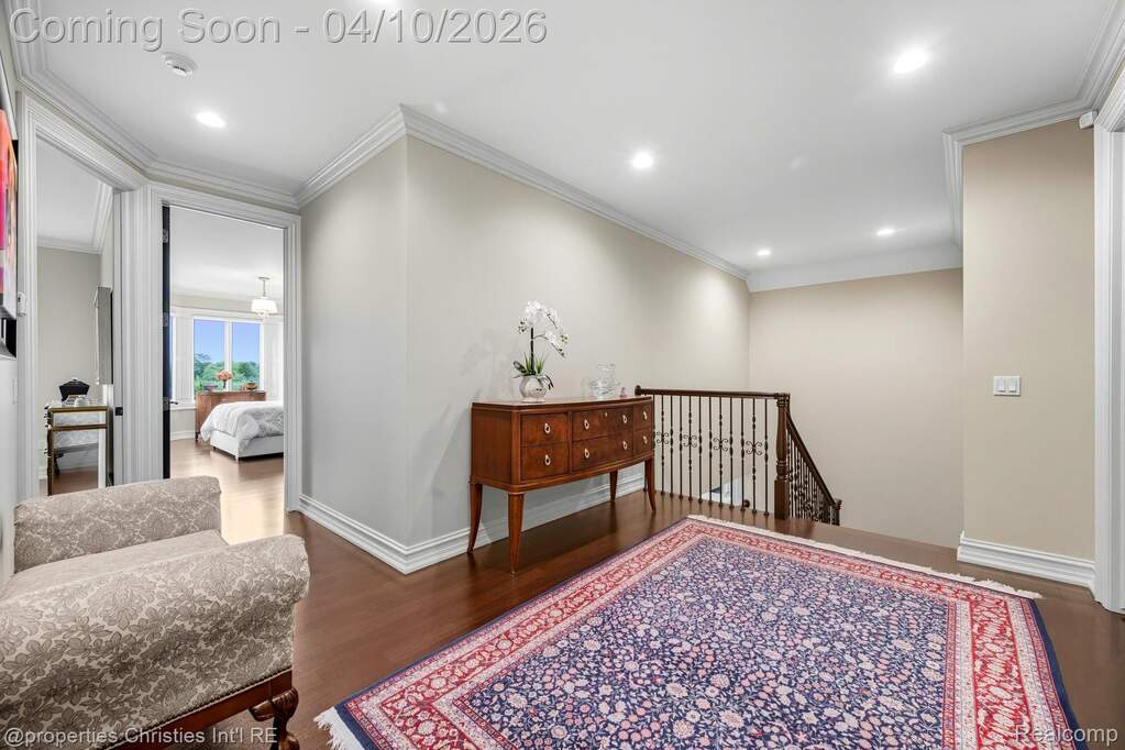 5 Bedroom Single Family Home/House's Image 47