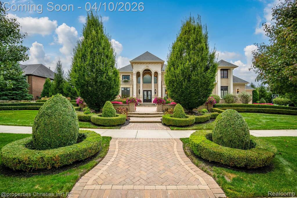 5 Bedroom Single Family Home/House's Image 69