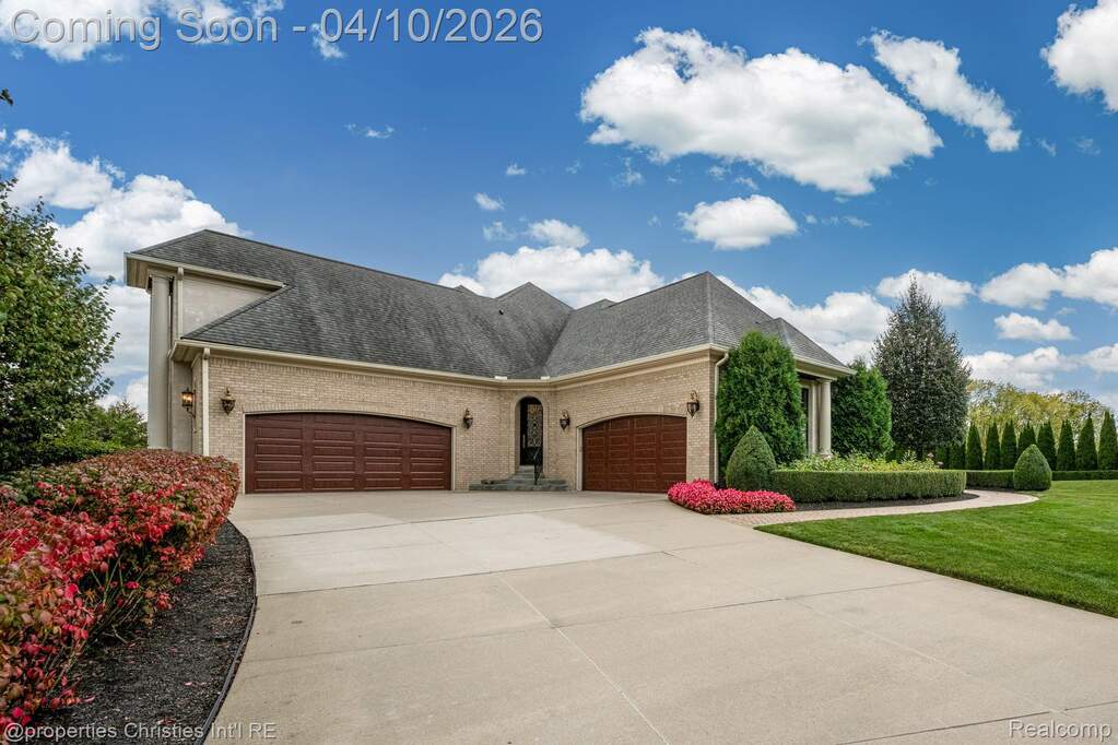 5 Bedroom Single Family Home/House's Image 71