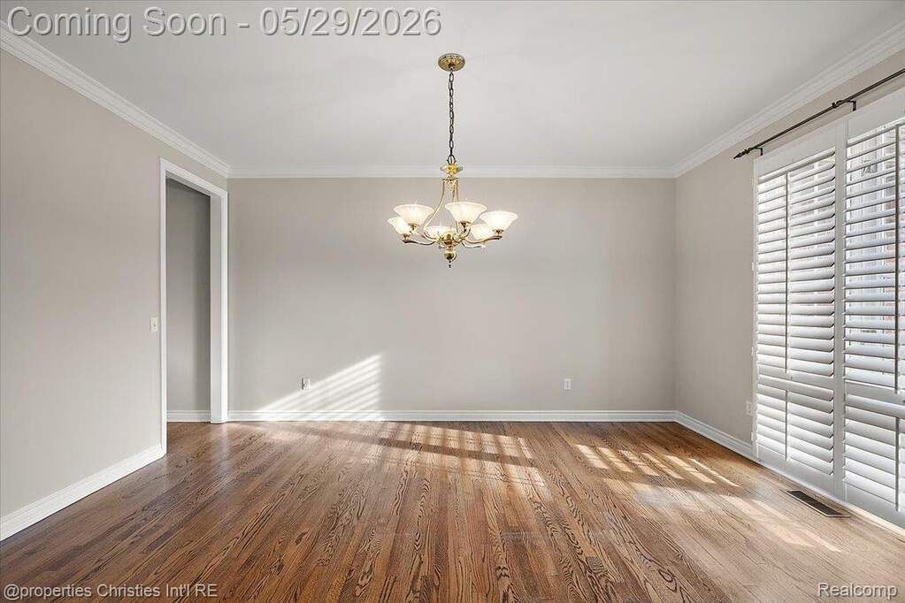 4 Bedroom Single Family Home/House's Image 11