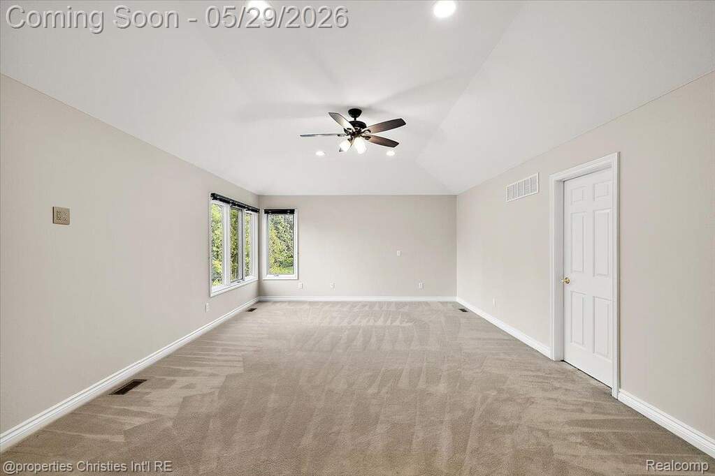 4 Bedroom Single Family Home/House's Image 34