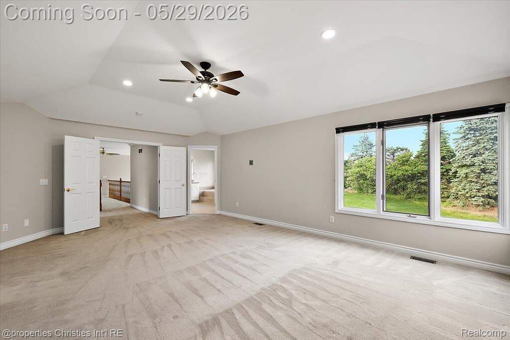 4 Bedroom Single Family Home/House's Image 35