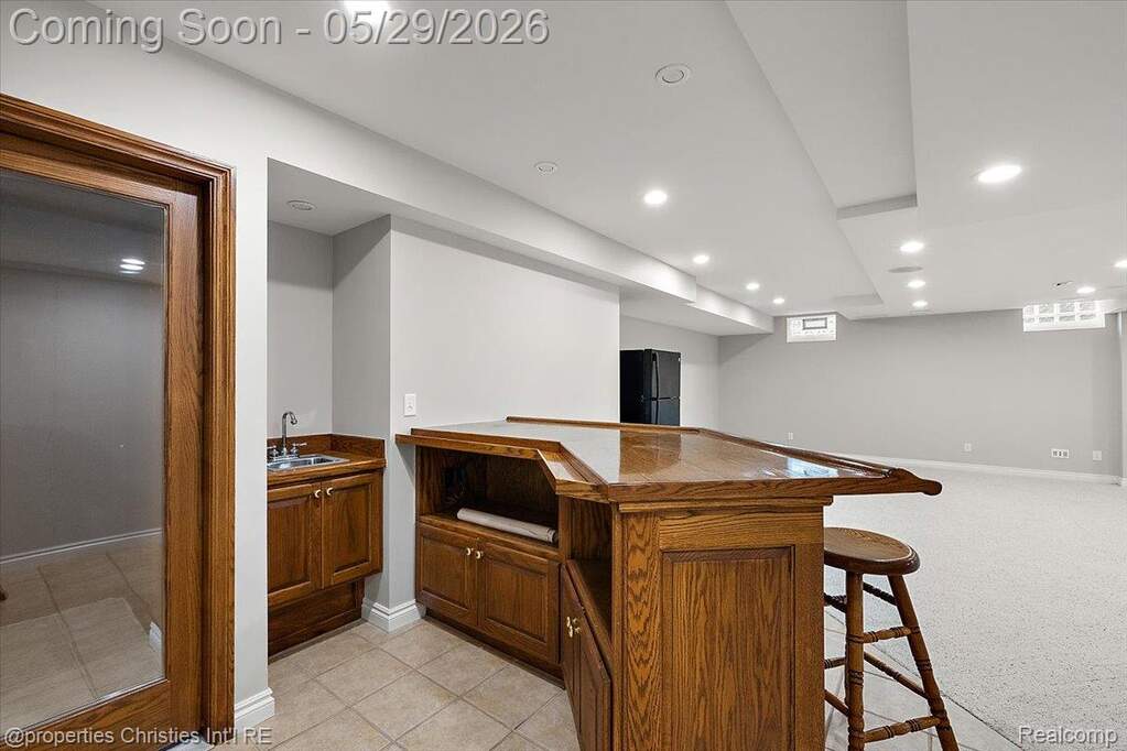 4 Bedroom Single Family Home/House's Image 57