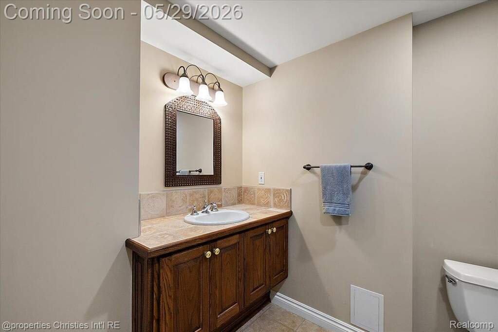 4 Bedroom Single Family Home/House's Image 59