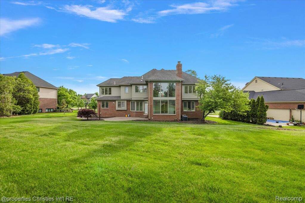 4 Bedroom Single Family Home/House's Image 79